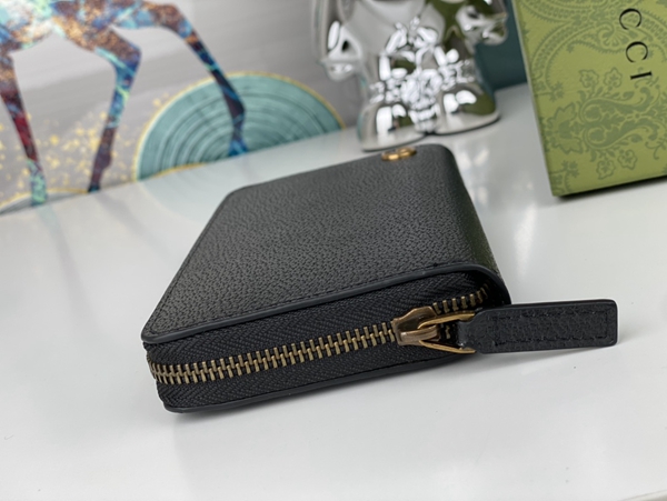 グッチ財布コピー内部構造